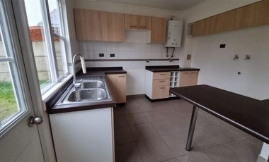 Casa en Arriendo en El Taique, Villa Quilén de Puerto Varas