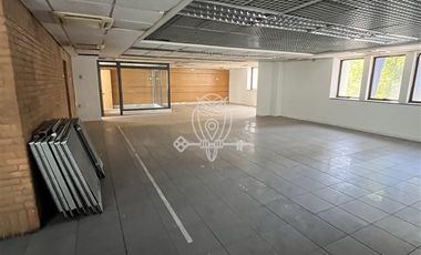 Oficina en Arriendo en El bosque norte con Don Carlos