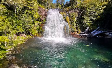 Campo 1694 ha al sur de Puelo, cerro Yates, Cochamó