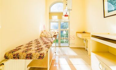 Local Comercial en Venta en Excelente y Exclusiva Propiedad Comercial - Uso Centro de Salud y Estética