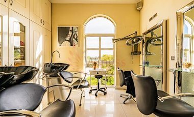 Local Comercial en Venta en Excelente y Exclusiva Propiedad Comercial - Uso Centro de Salud y Estética