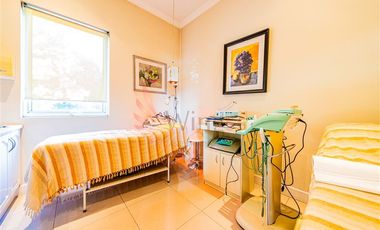 Local Comercial en Venta en Excelente y Exclusiva Propiedad Comercial - Uso Centro de Salud y Estética