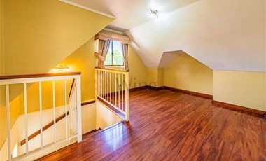 Casa en Arriendo en Santa Marta Huechuraba - Preciosa Casa Familiar