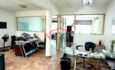 LOCAL COMERCIAL EN RENTA EN CALZADA FRANCISCO Y MADERO CON OFICINAS