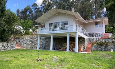 HERMOSA QUINTA EN VENTA, SECTOR UZHUPUD