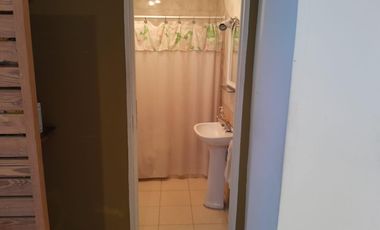Departamento 2 ambientes sobre Gorriti a dos cuadras de las Lomitas y estación Lomas de Zamora.