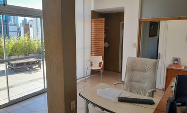 Departamento 2 ambientes sobre Gorriti a dos cuadras de las Lomitas y estación Lomas de Zamora.