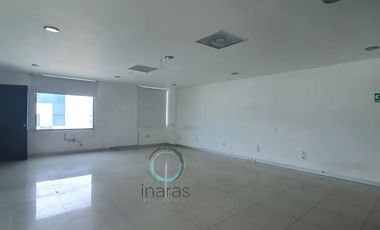EDIFICIO CON OFICINAS EN RENTA EN CD. DEL CARMEN