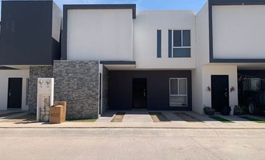 Casa en Renta en Residencial La Cantera