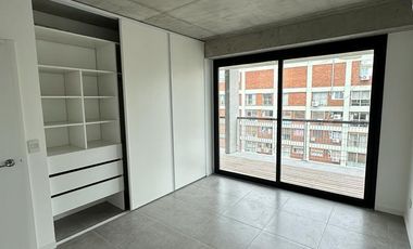 Departamento en Puerto de Olivos, sobre Avenida Libertador