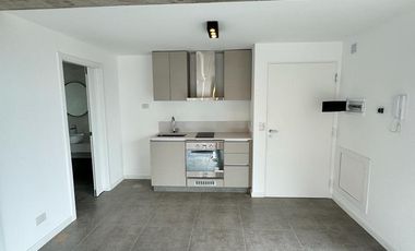 Departamento en Puerto de Olivos, sobre Avenida Libertador