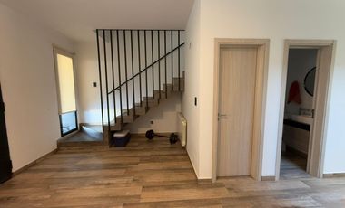 Duplex en Alquiler en La Luisita. 3 dor. Amoblado. Pileta