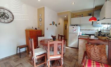 Dpto 2 ambientes, impecable c/cochera!