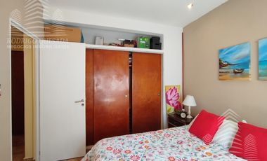 Dpto 2 ambientes, impecable c/cochera!