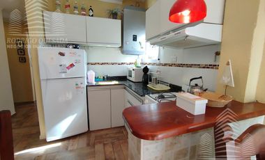 Dpto 2 ambientes, impecable c/cochera!