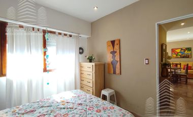 Dpto 2 ambientes, impecable c/cochera!
