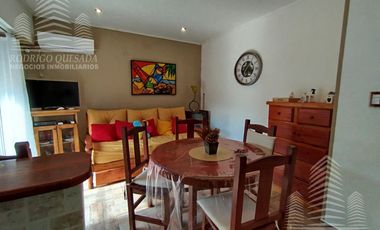 Dpto 2 ambientes, impecable c/cochera!