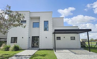Casa en  venta en Barrio San Matías EN DOS PLANTAS a la laguna A ESTRENAR 9381