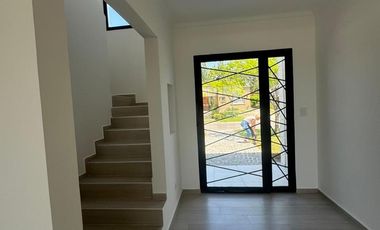 Casa en  venta en Barrio San Matías EN DOS PLANTAS a la laguna A ESTRENAR 9381