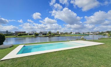 Casa en  venta en Barrio San Matías EN DOS PLANTAS a la laguna A ESTRENAR 9381