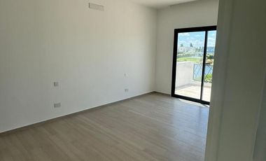 Casa en  venta en Barrio San Matías EN DOS PLANTAS a la laguna A ESTRENAR 9381