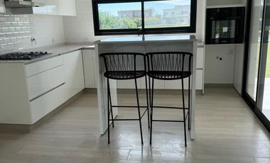 Casa en  venta en Barrio San Matías EN DOS PLANTAS a la laguna A ESTRENAR 9381