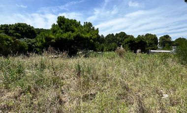Lote en zona Nayades