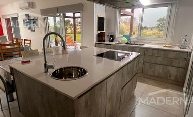 Casa en  El Salvaje Chacras Marítimas, a 13 KM de Mar de las Pampas