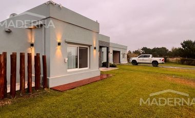 Casa en  El Salvaje Chacras Marítimas, a 13 KM de Mar de las Pampas