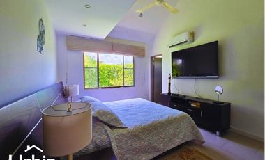 Venta de Casa de 220m² + Piscina en lote de 685m² en Verdesol, Melgar