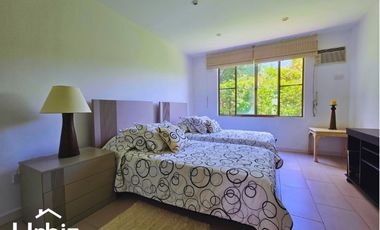 Venta de Casa de 220m² + Piscina en lote de 685m² en Verdesol, Melgar