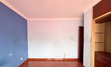 En venta Casa 4 ambientes con Cochera en Munro A Refaccionar