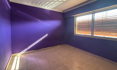 En venta Casa 4 ambientes con Cochera en Munro A Refaccionar