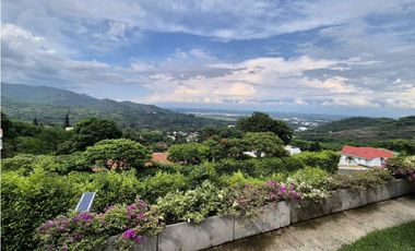 CASA CAMPESTRE EN VENTA DAPA