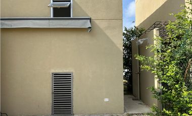 Se arrienda casa Duplex en Zona Norte, en Cartagena de Indias