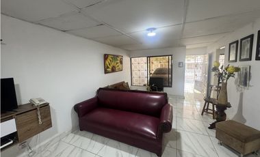 Vendo casa usada la Victoria