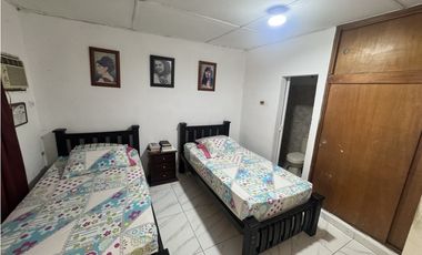 Vendo casa usada la Victoria