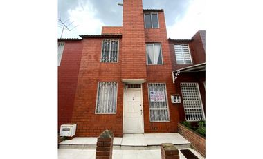 Vendo Casa en San Mateo, Conjunto Residencial Bosques de Tibanica
