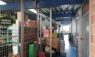 VENTA EDIFICIO MULTISERVICIOS 1.807m²