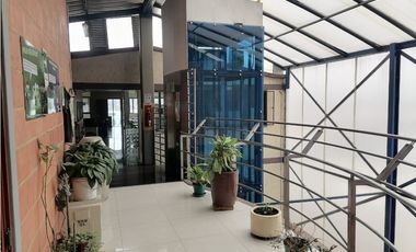 VENTA EDIFICIO MULTISERVICIOS 1.807m²