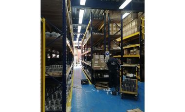 VENTA EDIFICIO MULTISERVICIOS 1.807m²