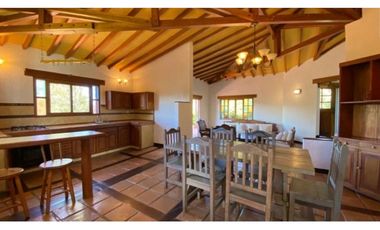 vendo finca la Ceja Antioquia, vía a llano grande 2,7 hectáreas