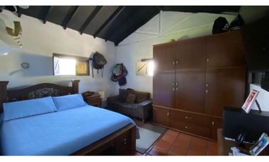 vendo finca la Ceja Antioquia, vía a llano grande 2,7 hectáreas