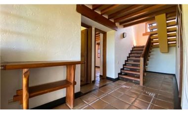 vendo finca la Ceja Antioquia, vía a llano grande 2,7 hectáreas
