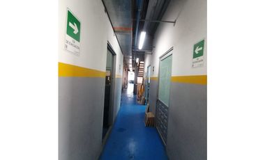 VENTA EDIFICIO MULTISERVICIOS 1.274M²