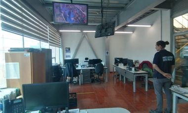 VENTA EDIFICIO MULTISERVICIOS 1.274M²