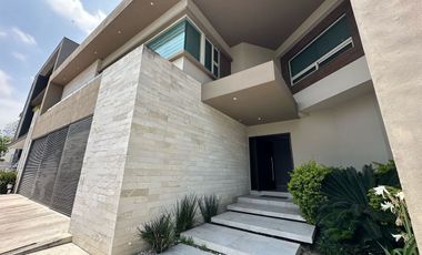 CASA EN VENTA EN SIERRA ALTA 9o SECTOR CARRETERA NACIONAL MONTERREY