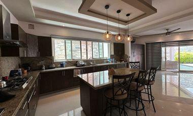 CASA EN VENTA EN SIERRA ALTA 9o SECTOR CARRETERA NACIONAL MONTERREY