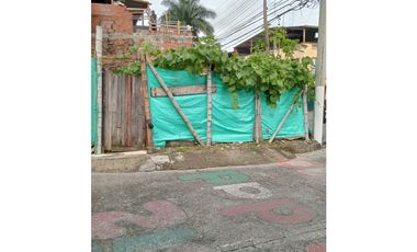 SE VENDE LOTE  EXCELENTE  UBICACION EN LA  ACUARELA  CUBA