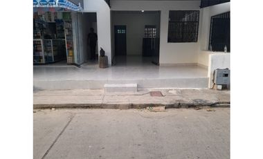 SE PERMUTA CASA COMERCIAL CON RENTA BARRIO KENNEDY DE GIRARDOT C/MARCA